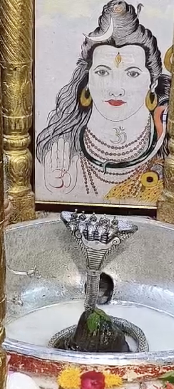 Rudrabhishek to Shree Kubereshwar Mahadev