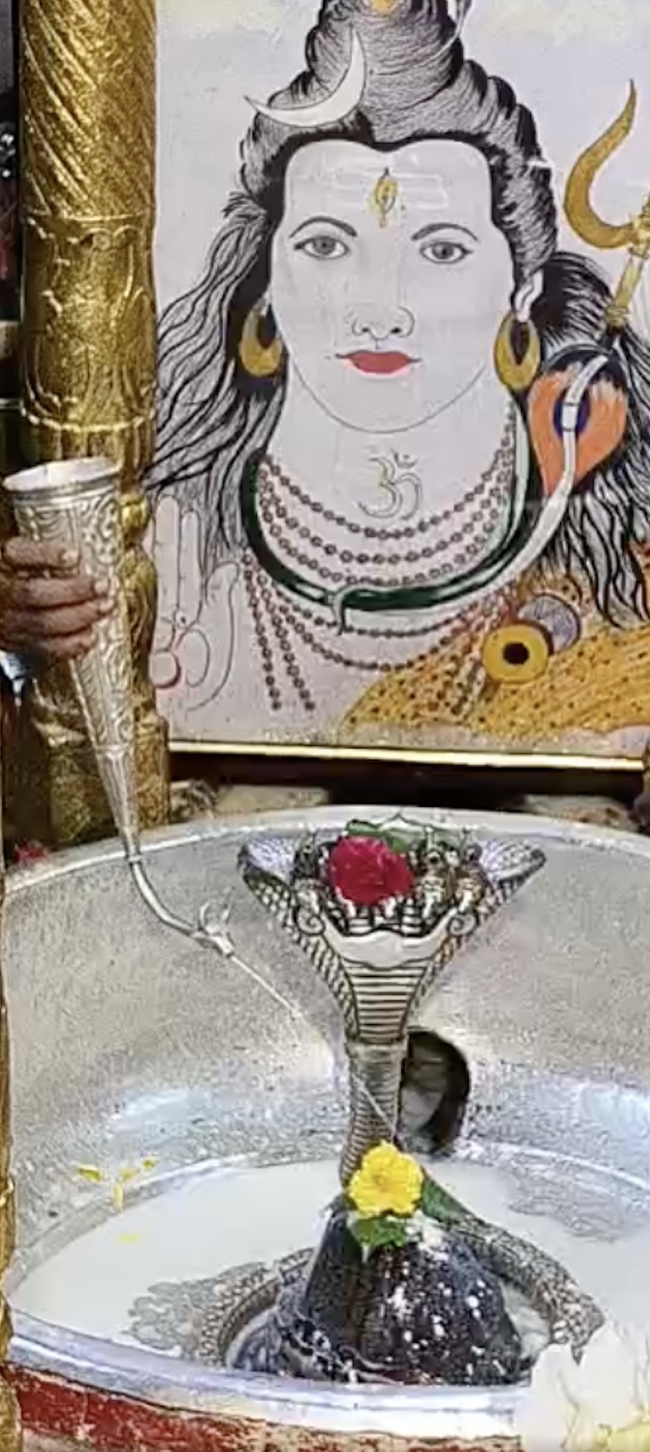 Rudrabhishek to Shree Kubereshwar Mahadev